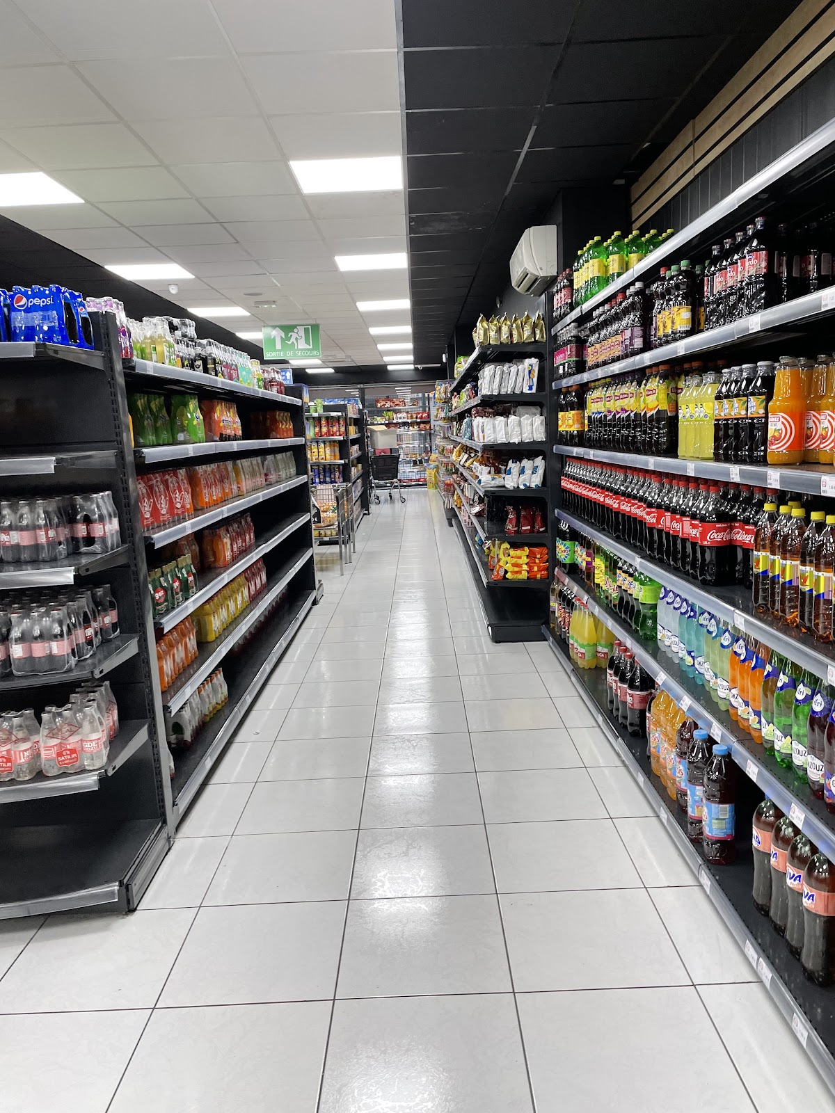 Supermarket Le Rhone - photo 3